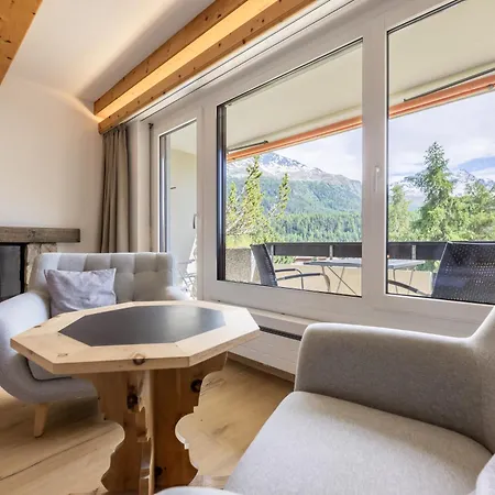 Charming Facing Piz Rosatsch Apartment