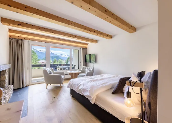 Charming Facing Piz Rosatsch Apartamento *