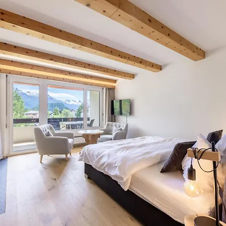 Charming Facing Piz Rosatsch Apartamento *